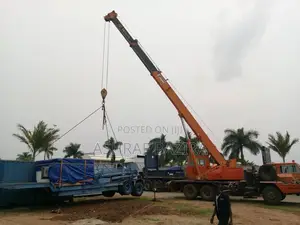 Heavy Crane Lifting