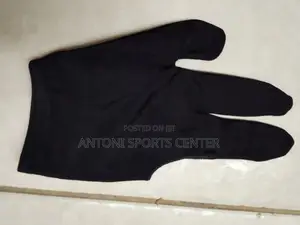 Pool Gloves Black Color