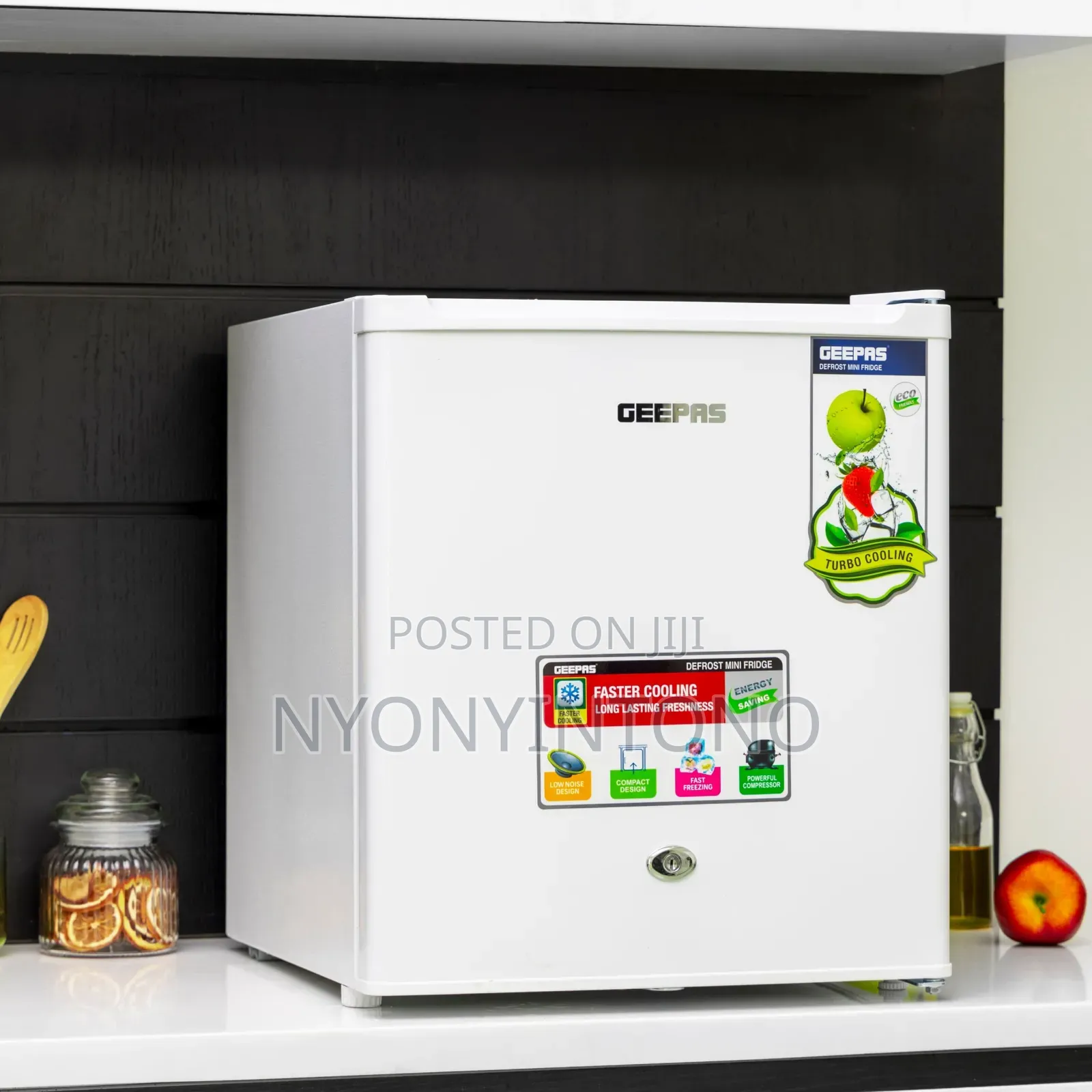 Geepas 60litres Single Door Mini Fridge