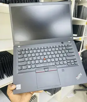 Laptop Lenovo ThinkPad T14s G4 16GB Intel Core I5 SSHD (Hybrid) 256GB