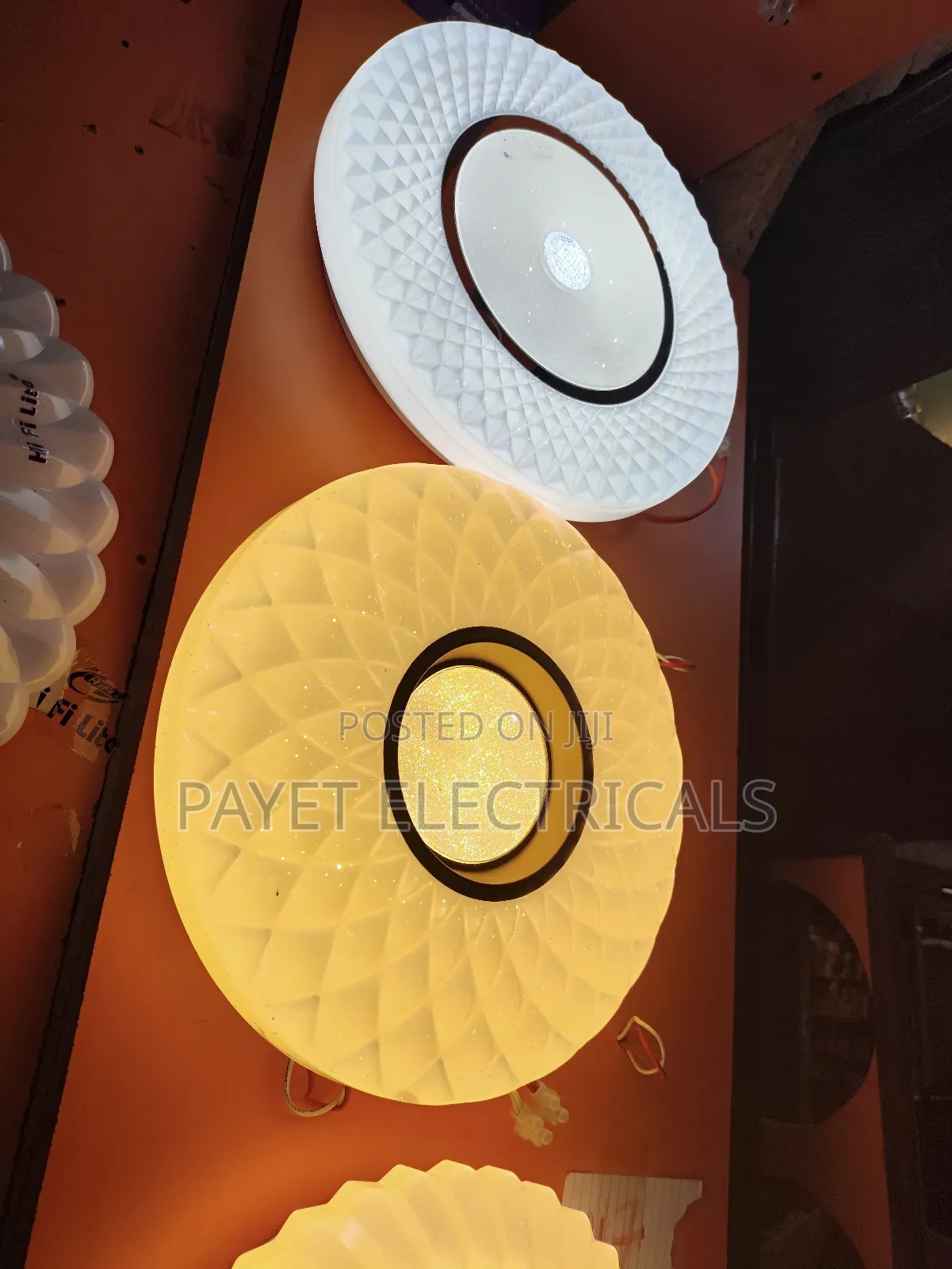 Smooth Led Light That Changes Colours
