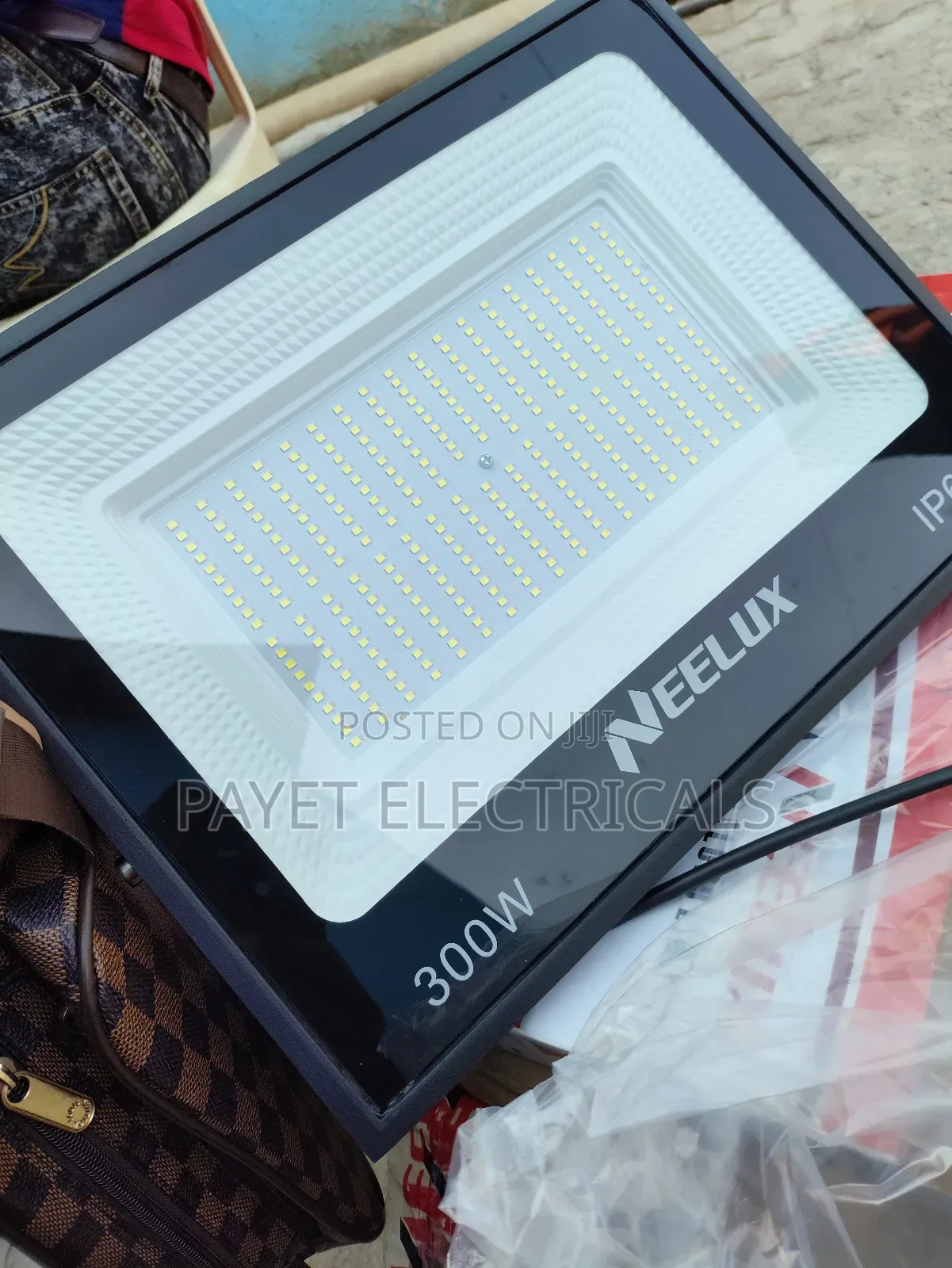 300 Watts Flood Light