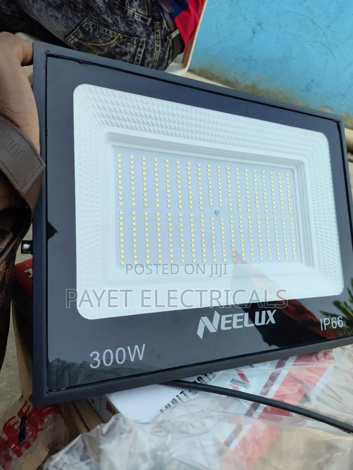 300 Watts Flood Light