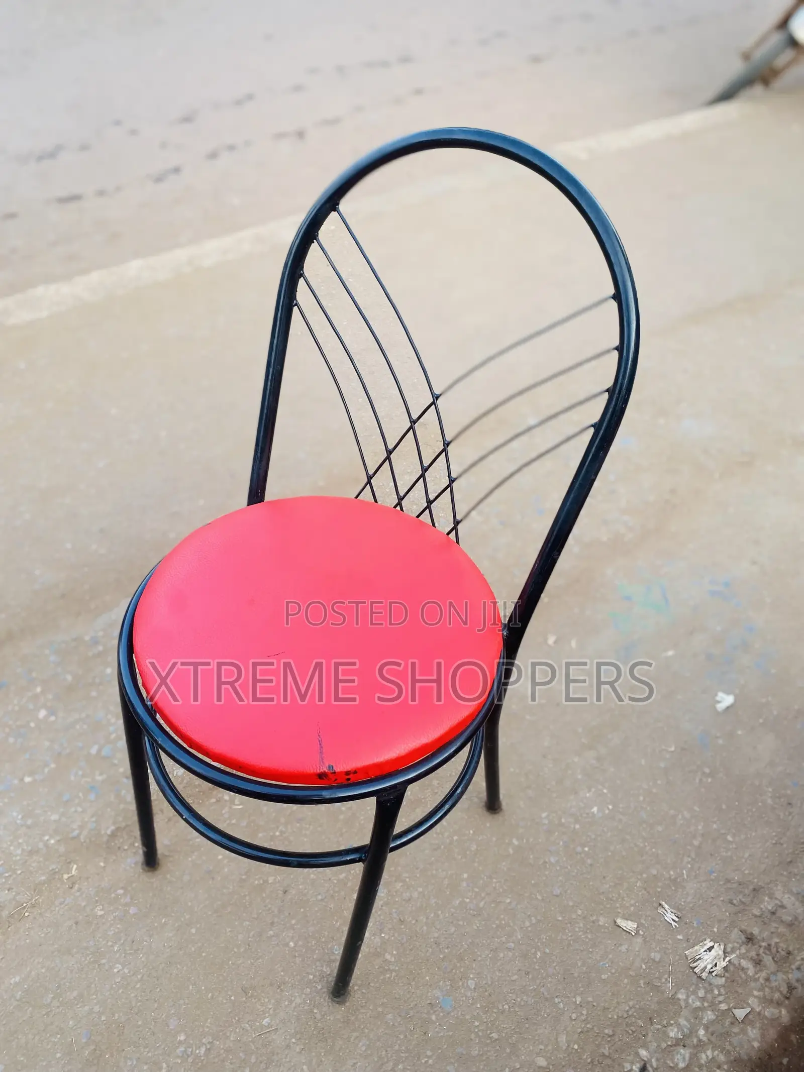 Resemble Chair / Restaurant Sitting Chair
