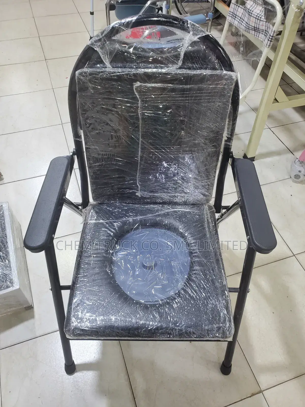 Commode Chair