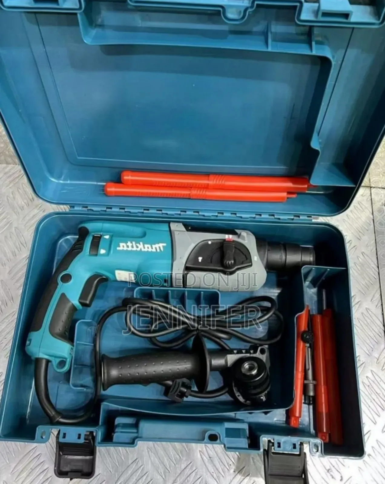 Makita Hr2470f 15/16" Rotary Hammer,
