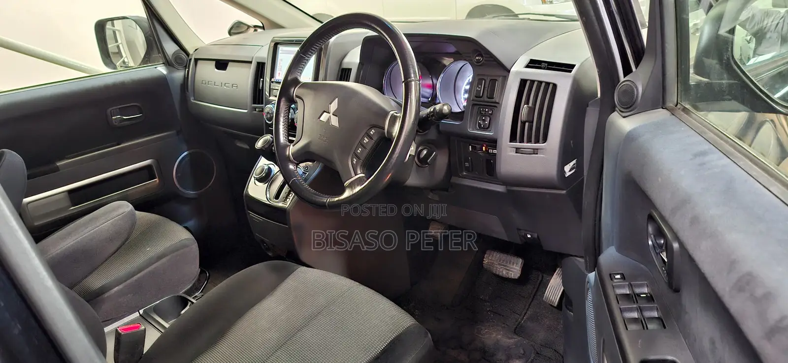 Mitsubishi Delica 2011 Black