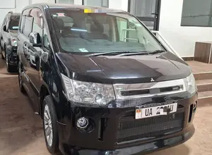 Mitsubishi Delica 2011 Black