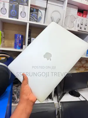 Laptop Apple MacBook Pro 16GB Intel Core I7 SSHD+SSD 256GB