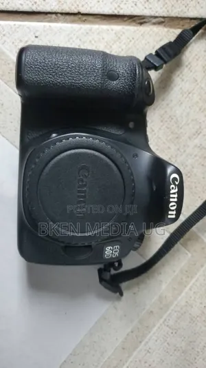 Canon 60d With 18mm - 200mm Lense