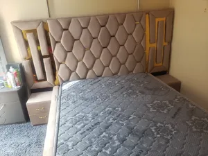 Cream 5x6 Bed Durable for Sale