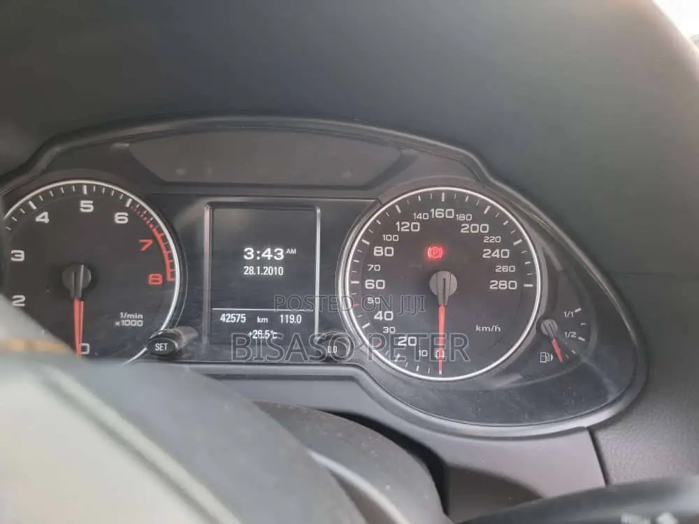 Audi Q5 2012 Silver