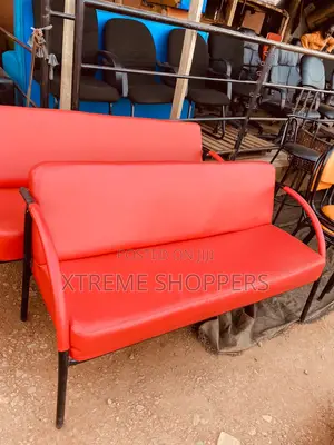 Waiting Chair / Waiting Bech / Red