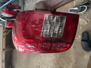 Fielder 2007 Taillight