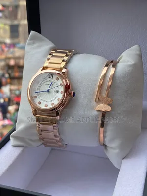 Cartier Beautiful Ladies' Wrist Time Piece Gift Box