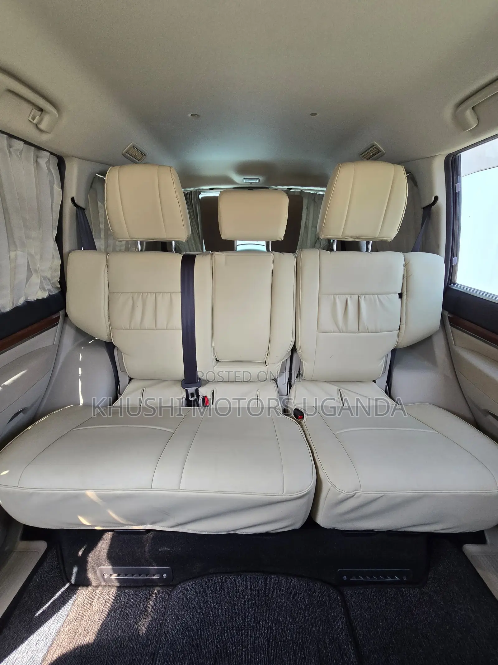 Mitsubishi Pajero 2012 Beige