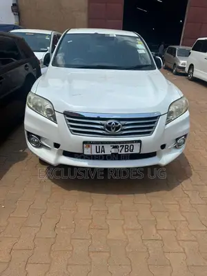 Toyota Vanguard 2011 Off white
