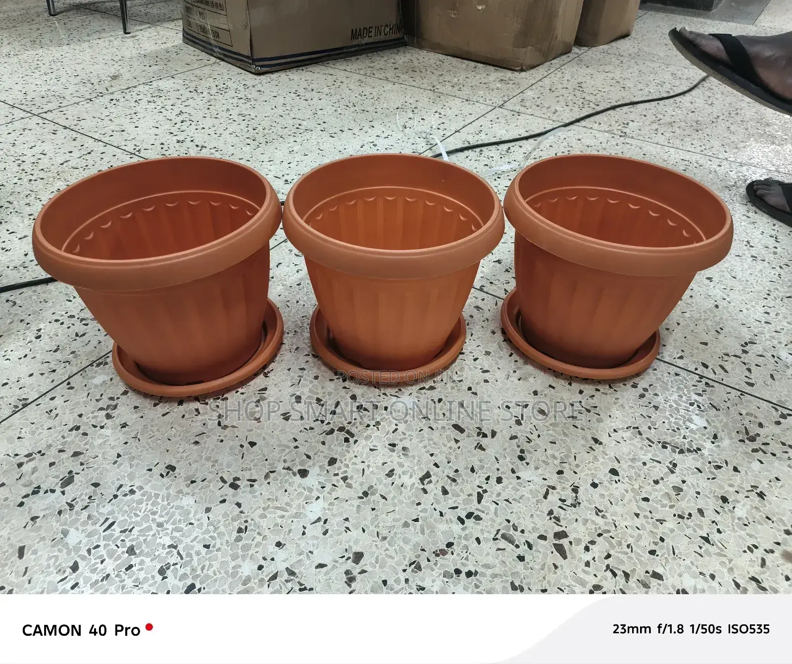 Round Plastic Flower Pots Clay Brown