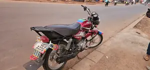 TVS HLX 125 2017 Red