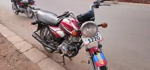 TVS HLX 125 2017 Red