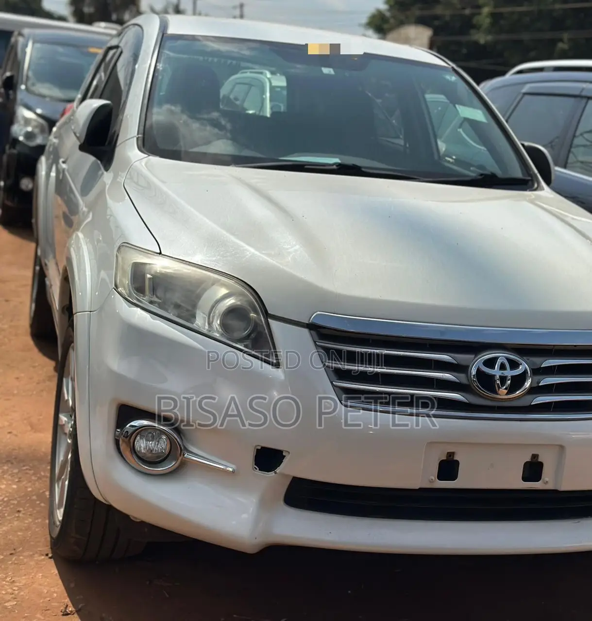 Toyota Vanguard 2012 White
