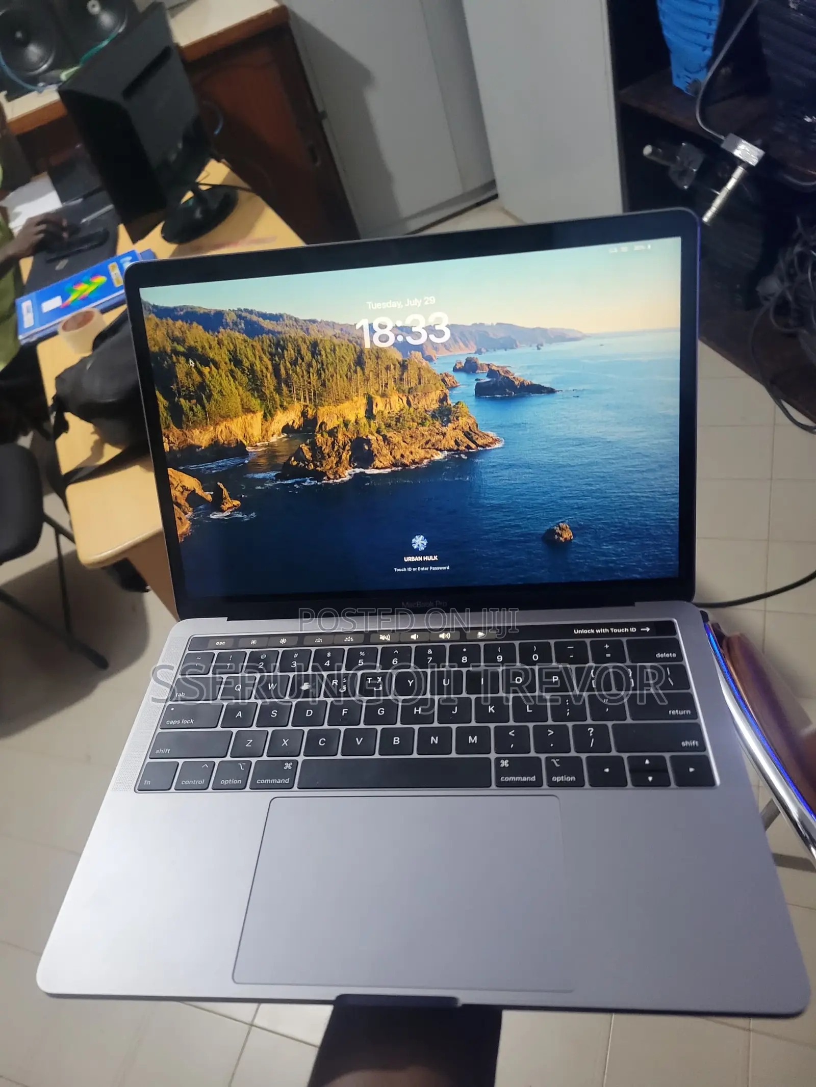 Laptop Apple MacBook Pro 8GB Intel Core I5 SSHD+SSD 256GB