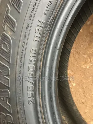 255/60r18 Original Dunlop Tyres