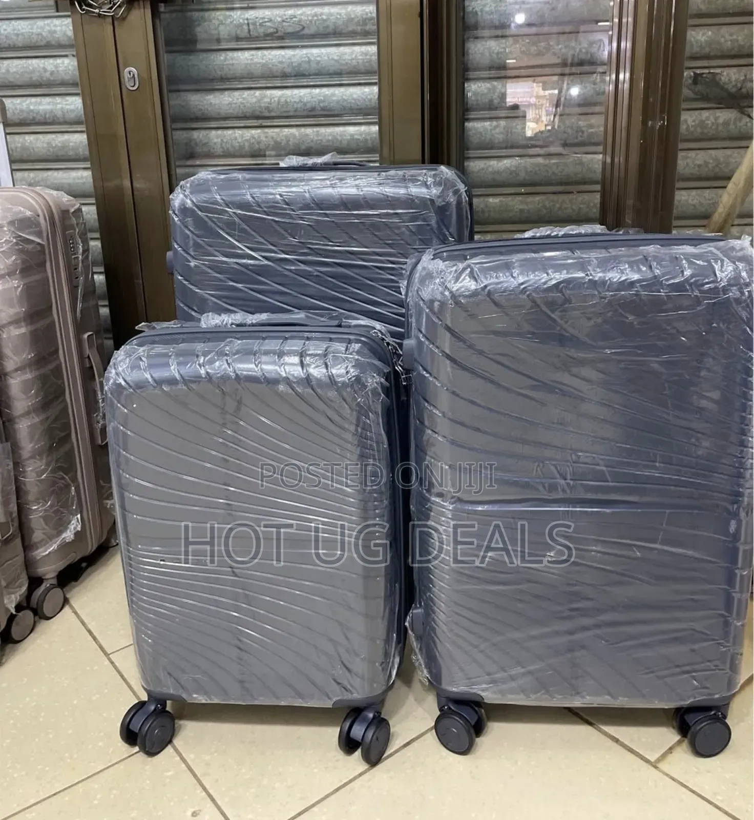 Waterproof Rubber Travel Suitcases (Medium Size)