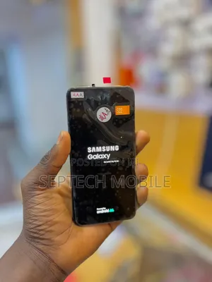 New Samsung Galaxy S22 5G 256 GB Black