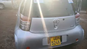 Toyota iQ 2012 Silver