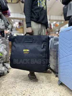 Garments Bag / Suite Carrier