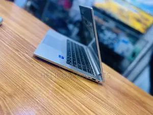 Laptop HP EliteBook 840 G9 16GB Intel Core I7 SSD 512GB