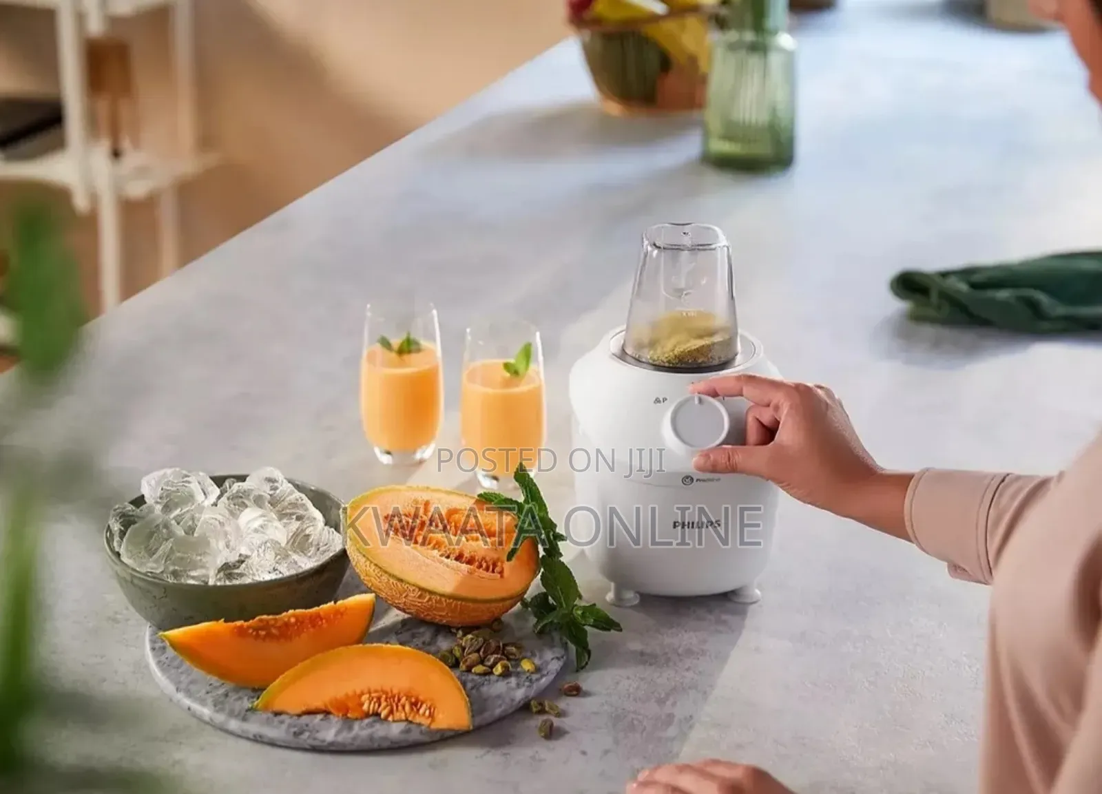 Philips Quality Heavy Duty Electric Blender. Hr2041