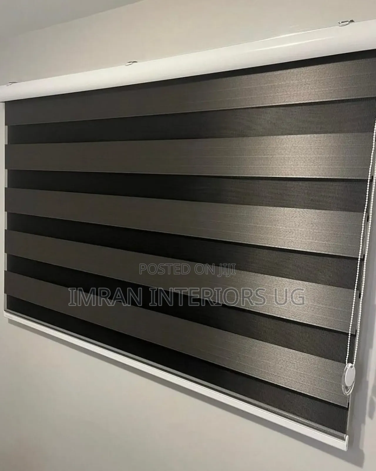 Fancy Office Blinds Available in All Designs Per Square Mete