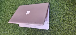 Laptop Apple MacBook Pro 4GB Intel Core I5 HDD 500GB
