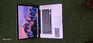 Laptop Apple MacBook Pro 4GB Intel Core I5 HDD 500GB