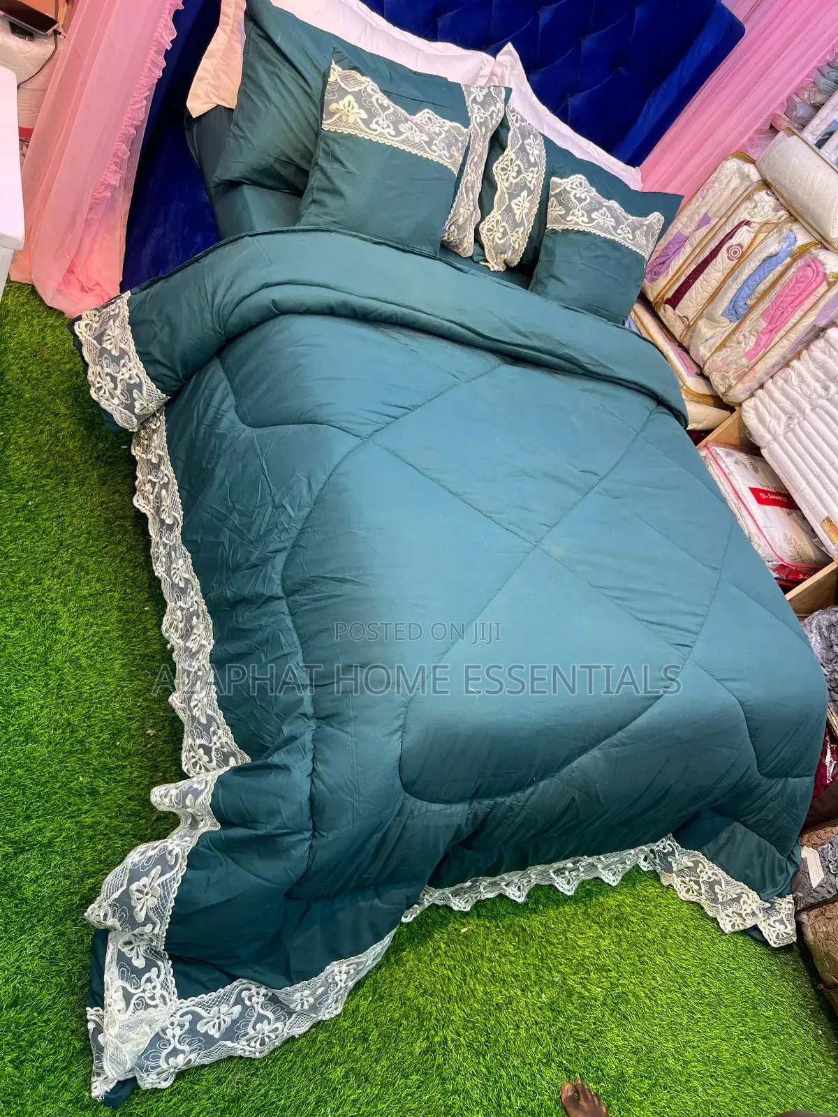 Laced Duvets 12 Pieces (King Size)