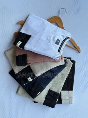 Round Neck Tshirts With Pockets