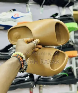 Original Brown Adidas Yeezy Slide Push In Sandals