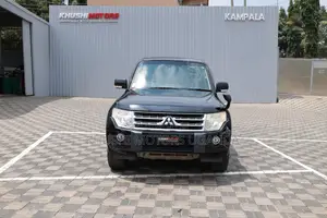 Mitsubishi Pajero 3.2 Di-Dc GLS 2010 Black