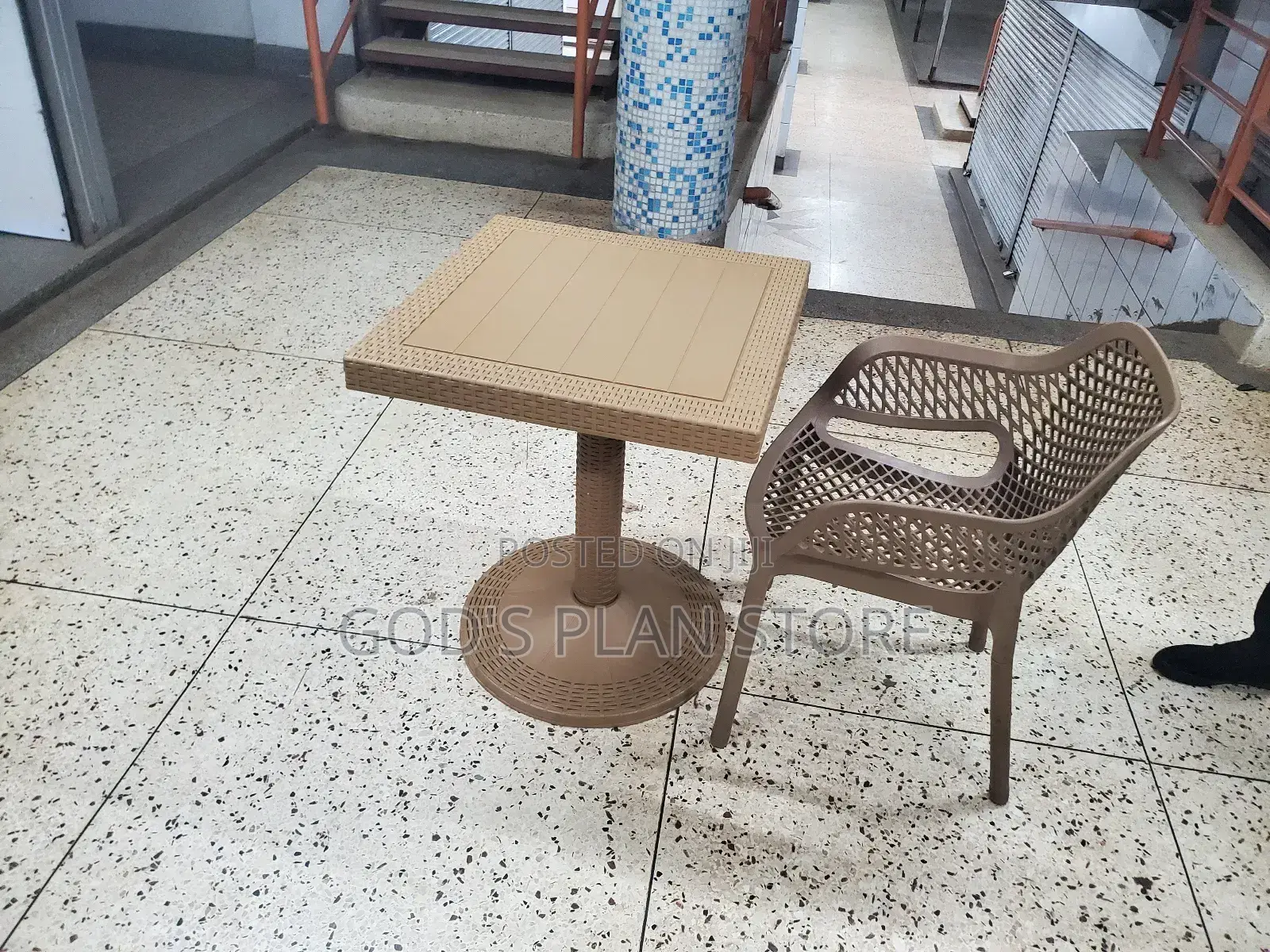 Reading Plastic Table and Chair Single Seater