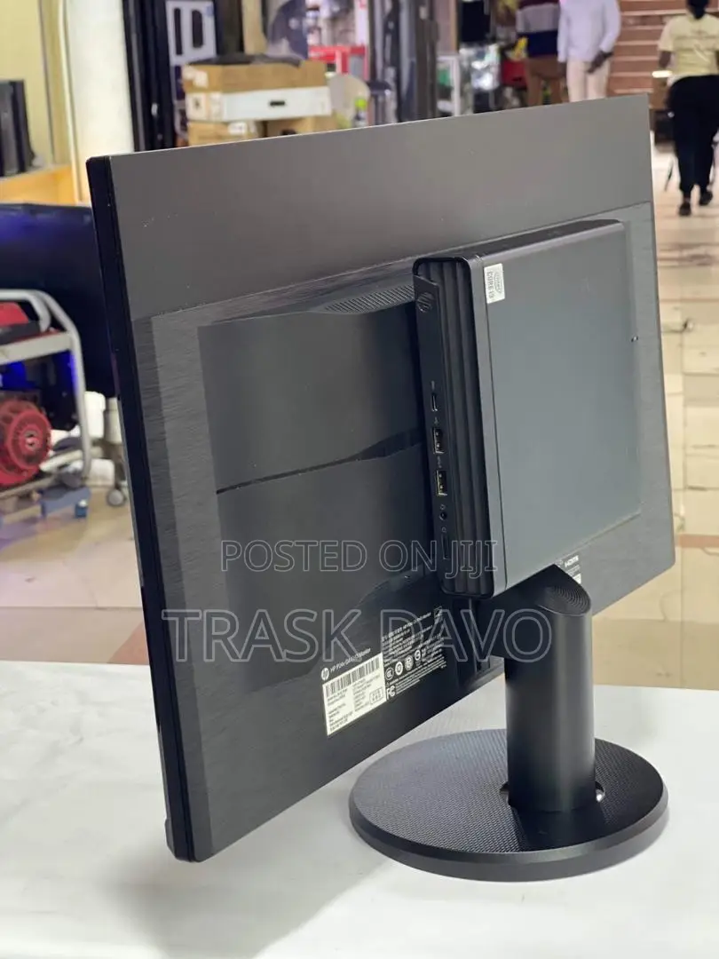 Desktop Computer HP 200 G4 All-in-One 8GB Intel Core I3 SSD 512GB