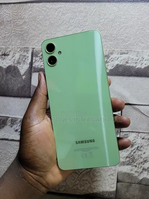 Samsung Galaxy A05 128 GB Green