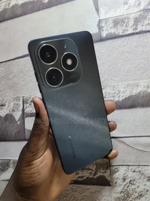 Tecno Spark 20 128 GB Black
