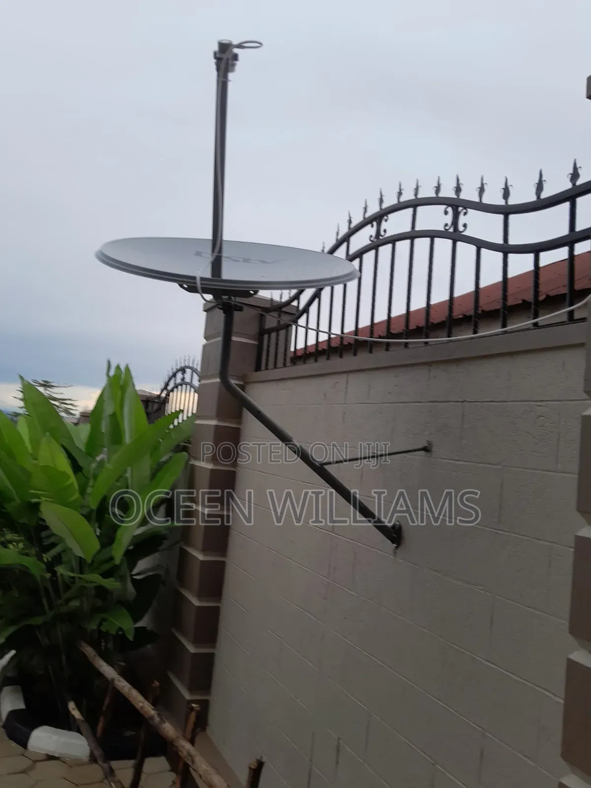 All Setlite Signals Got Cover