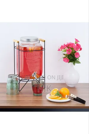 8l Glass Beverage Dispenser With a Stand and Tap