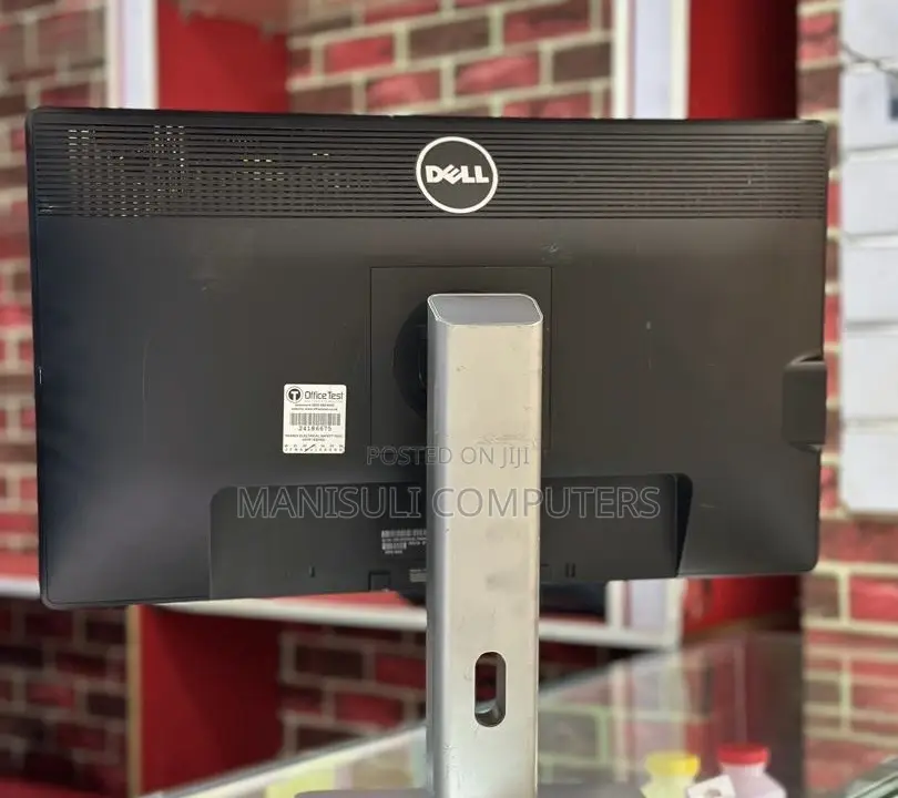 Dell Monitor 24 Inch Screen Ips Vga Dp Usb 3.0