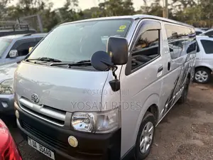 Toyota HiAce 2010 Silver