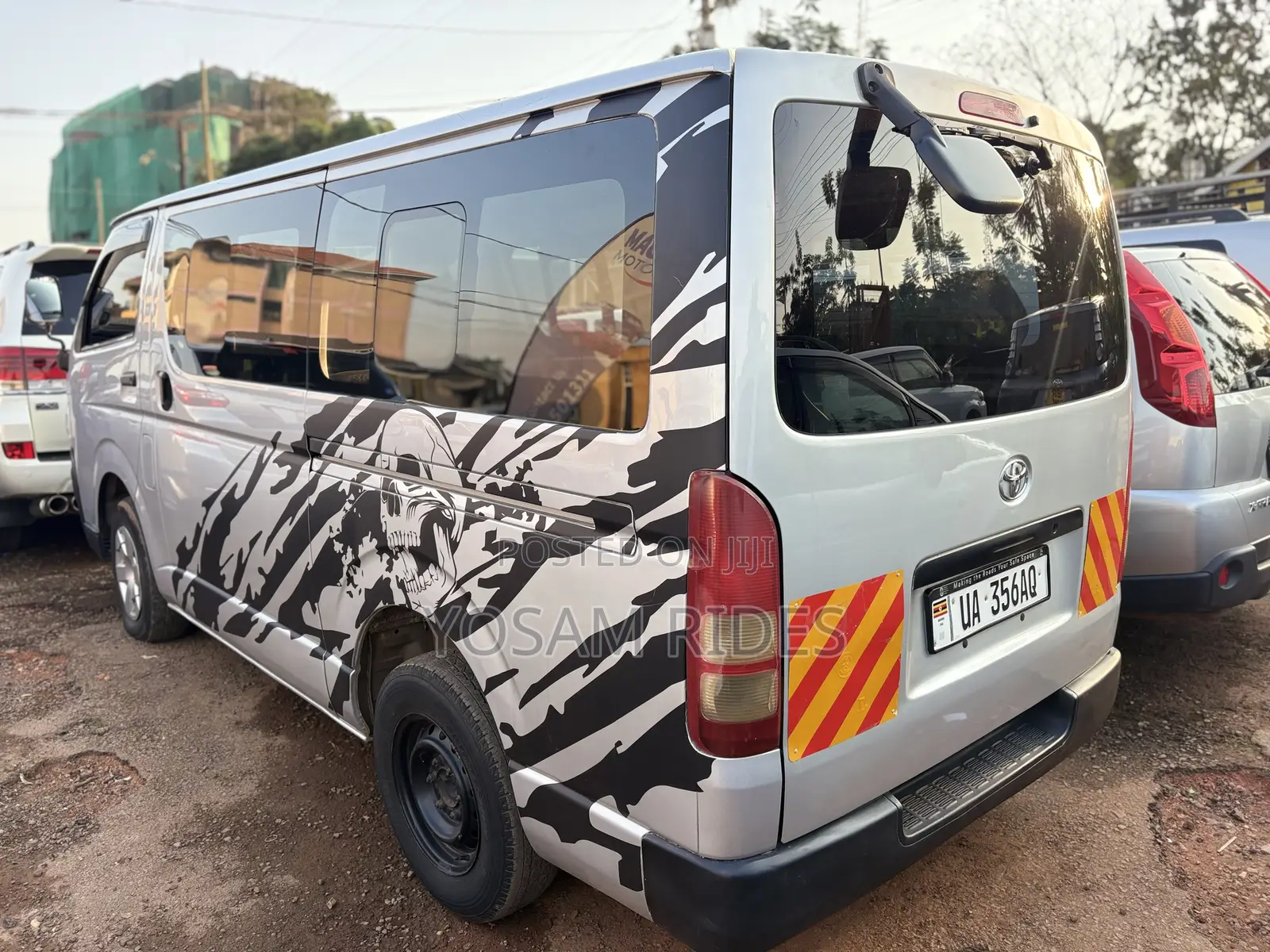 Toyota HiAce 2010 Silver