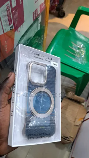 iPhone 14 Pro Stylish Protective Case